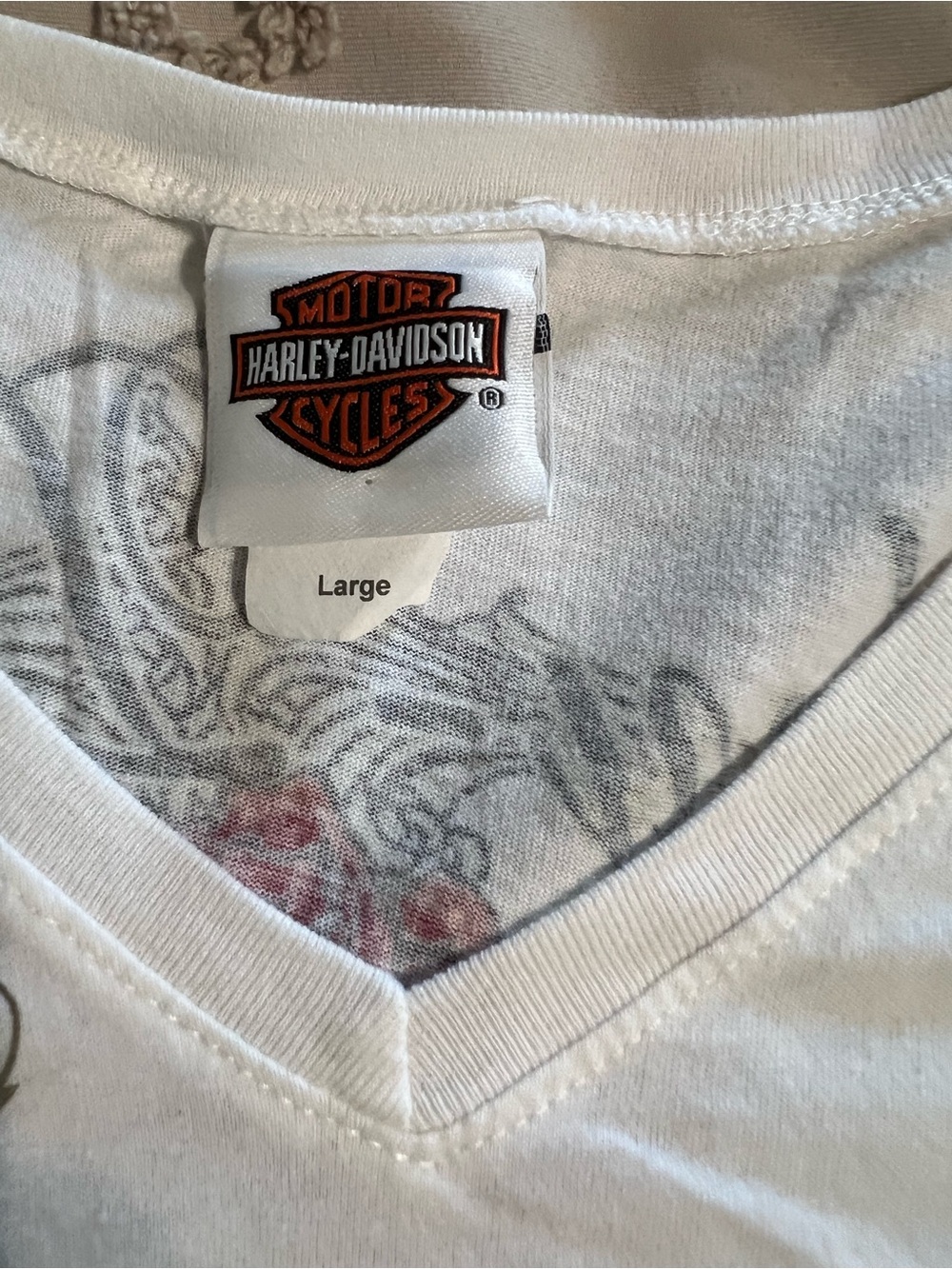 Harley Davidson Wildcat Graphic Tee Size L White Wings Roses - Picture 6 of 11